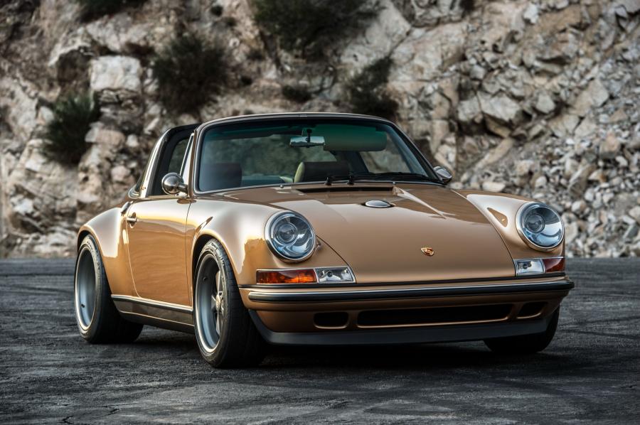  Porsche 911 Targa by Singer 2015 года  (фото 10 из 26)